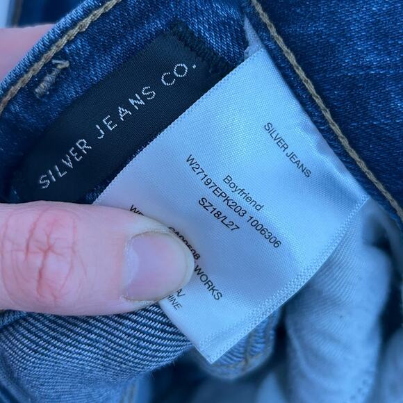 Silver Jeans Co. Distressed Raw Edge Boyfriend Jean Denim Plus Size 18 - Picture 5 of 5